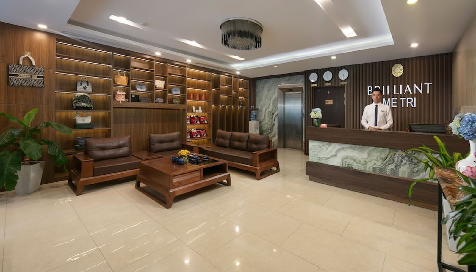 Reception - Brilliant Me Tri Hotel