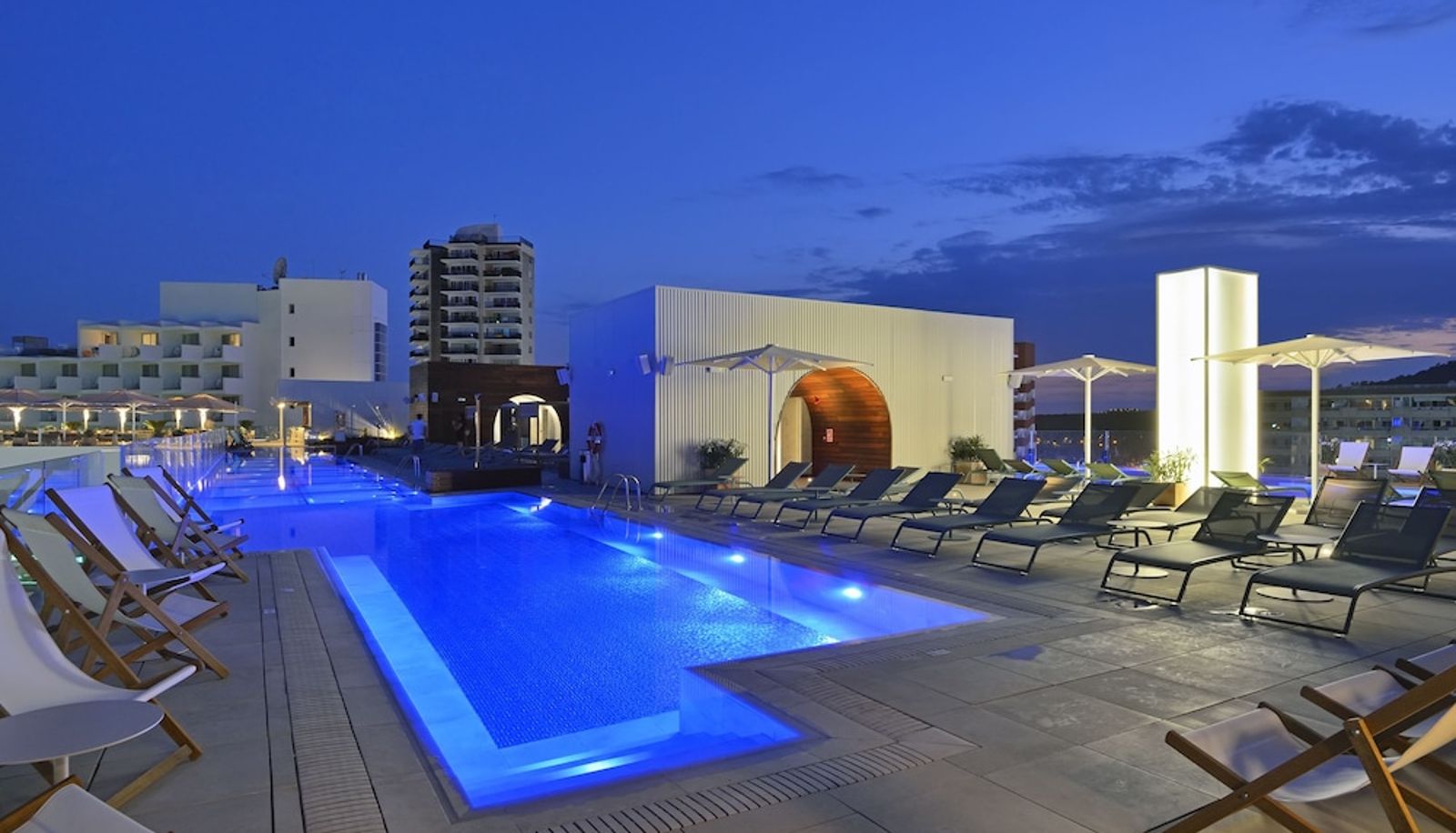Pool - INNSiDE by Meliá Calviá Beach