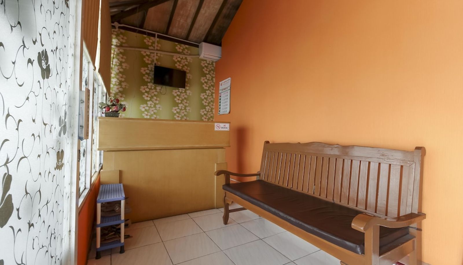 Sala - RedDoorz near Anggajaya Condongcatur