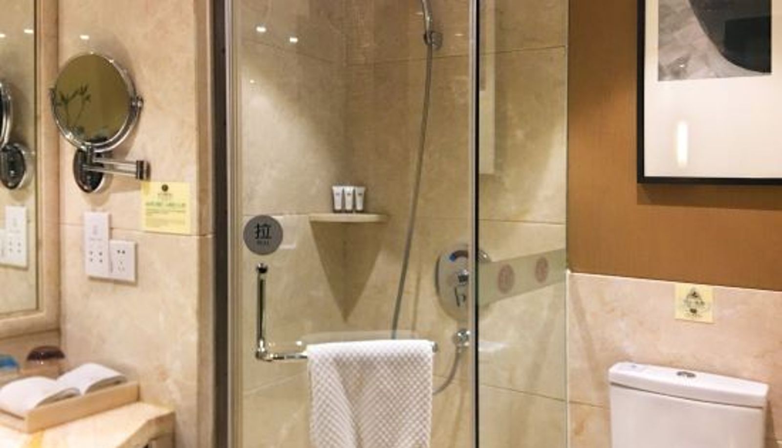 Zimmer - Ondine Oriental International Hotel