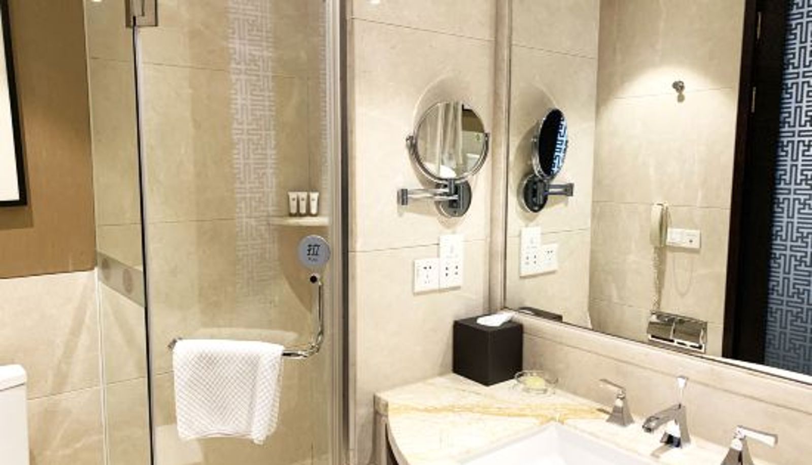 Zimmer - Ondine Oriental International Hotel