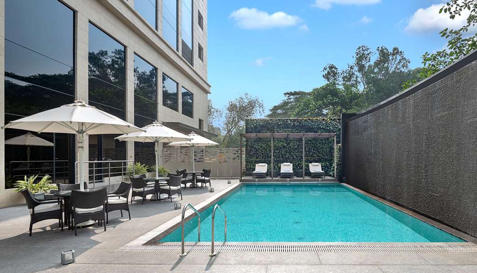 Basen - Radisson Mumbai Andheri MIDC