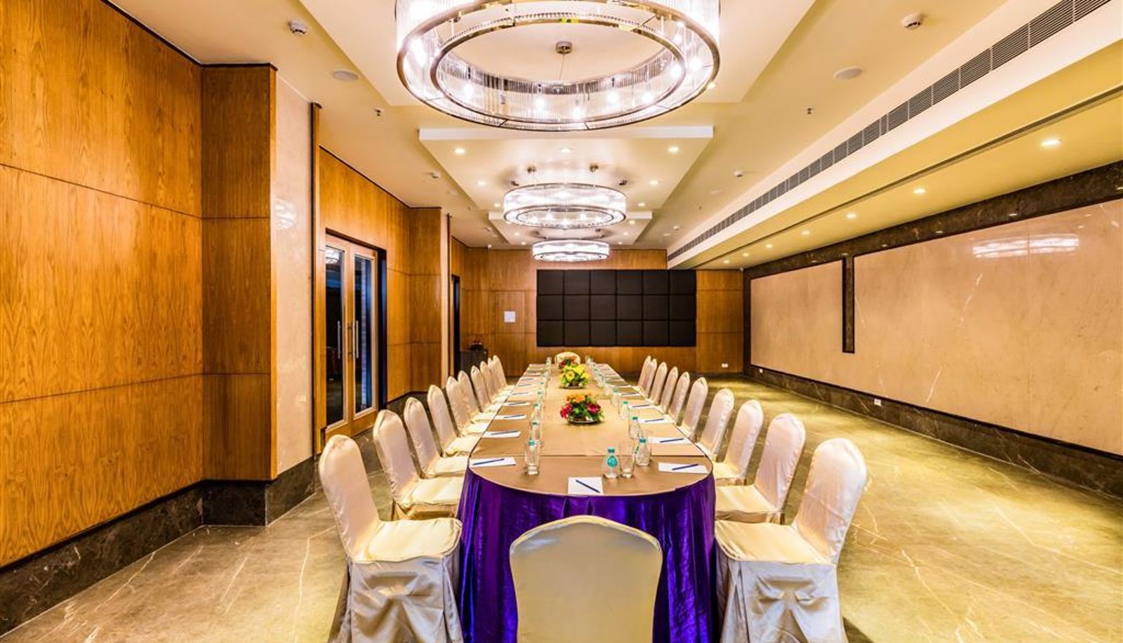 Conference room - Quality Inn Ramachandra