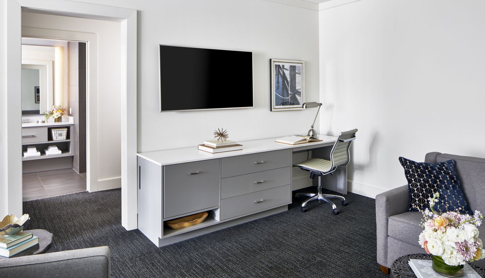 Suite - The Hotel Landing