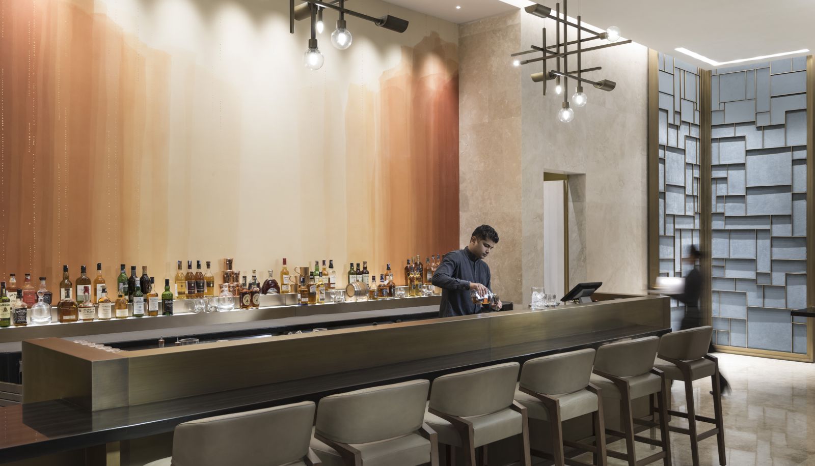 Bar - Four Seasons Hotel Bengaluru at Embassy One