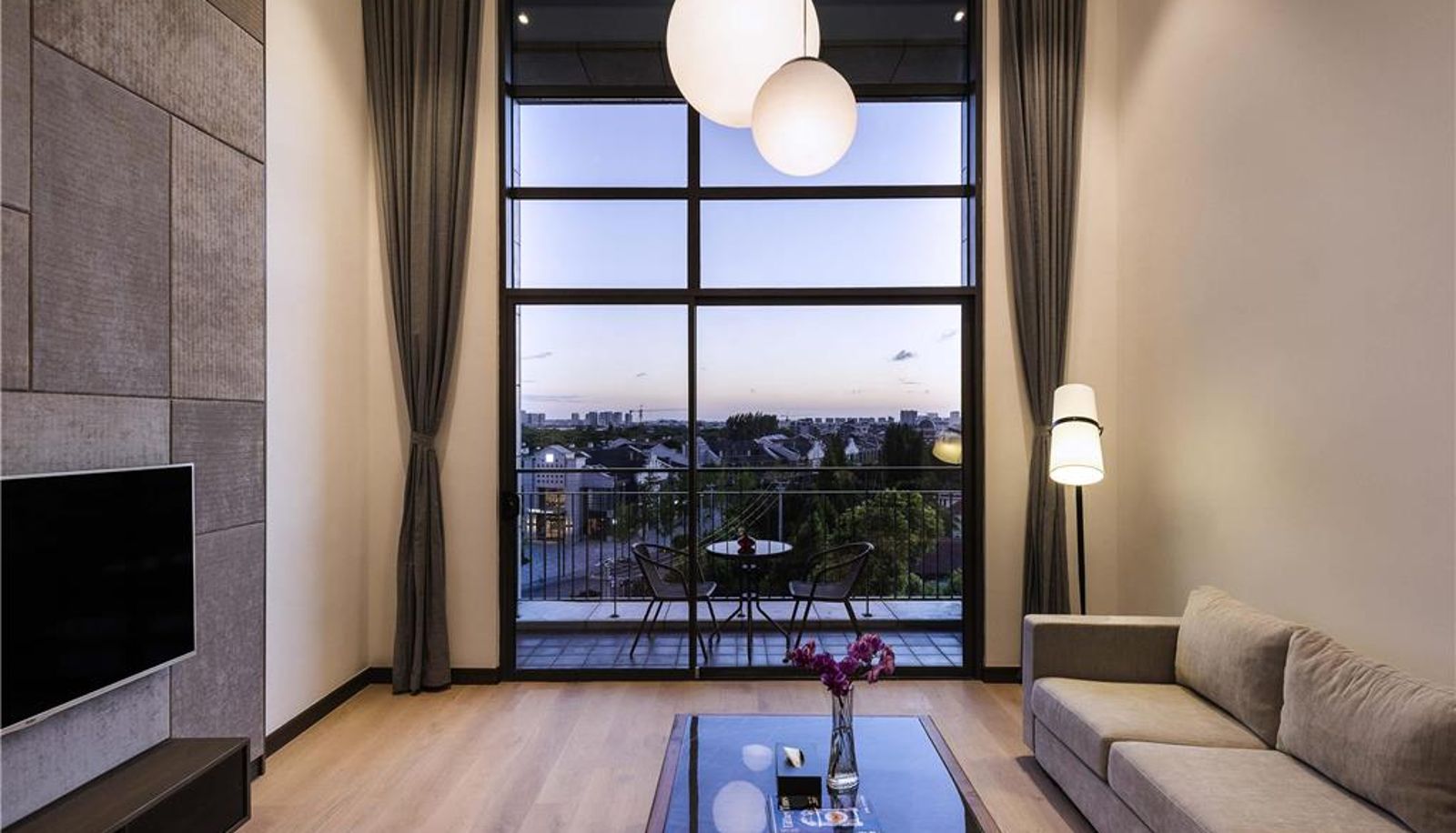 Zimmer - Novotel Suites Shanghai Hongqiao
