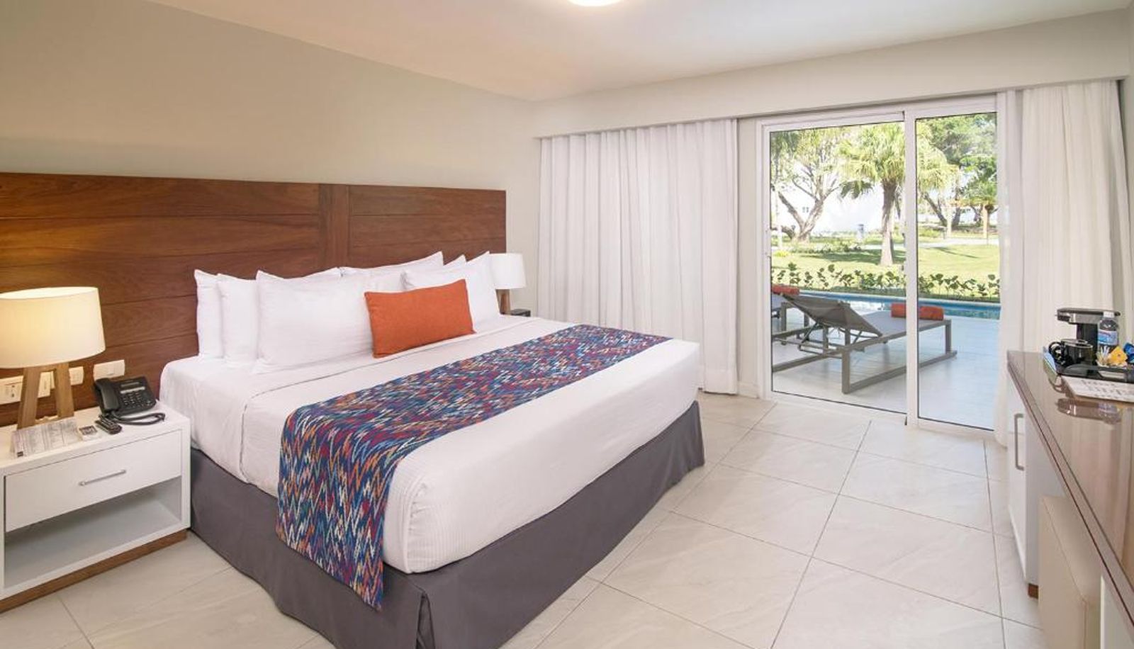 Info - EMOTIONS BY HODELPA PUERTO PLATA - ALL INCLUSIVE