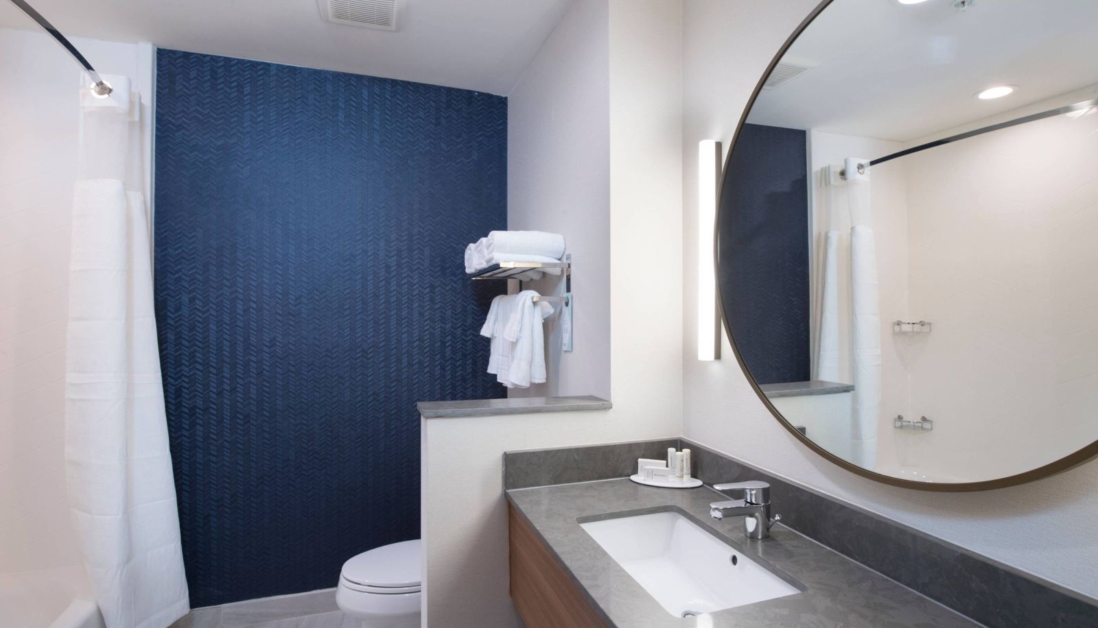 Zimmer - Fairfield Inn and Suiutes by Marriott Tyler South