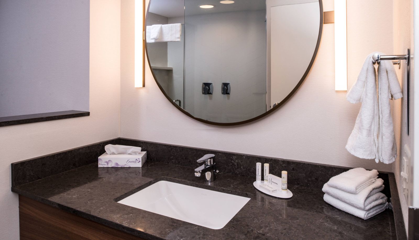 Room - Fairfield Inn and Suites by Marriott Staunton