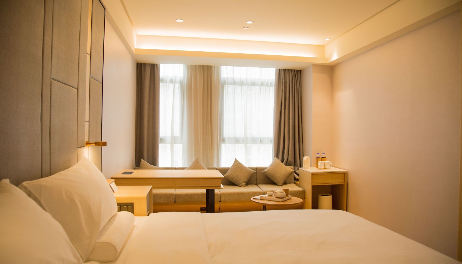 Info - All season Hefei lakeside Times Square Hotel