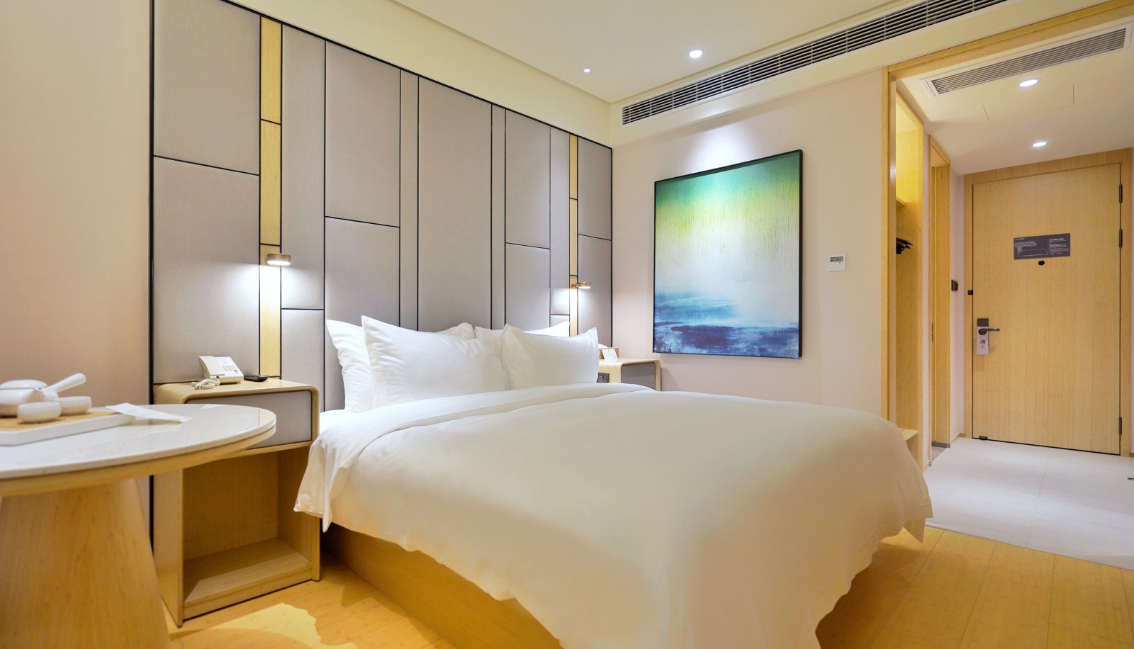 Camera - All season Shanghai Hongqiao International Exhibition Center Huaxiang Road Hotel