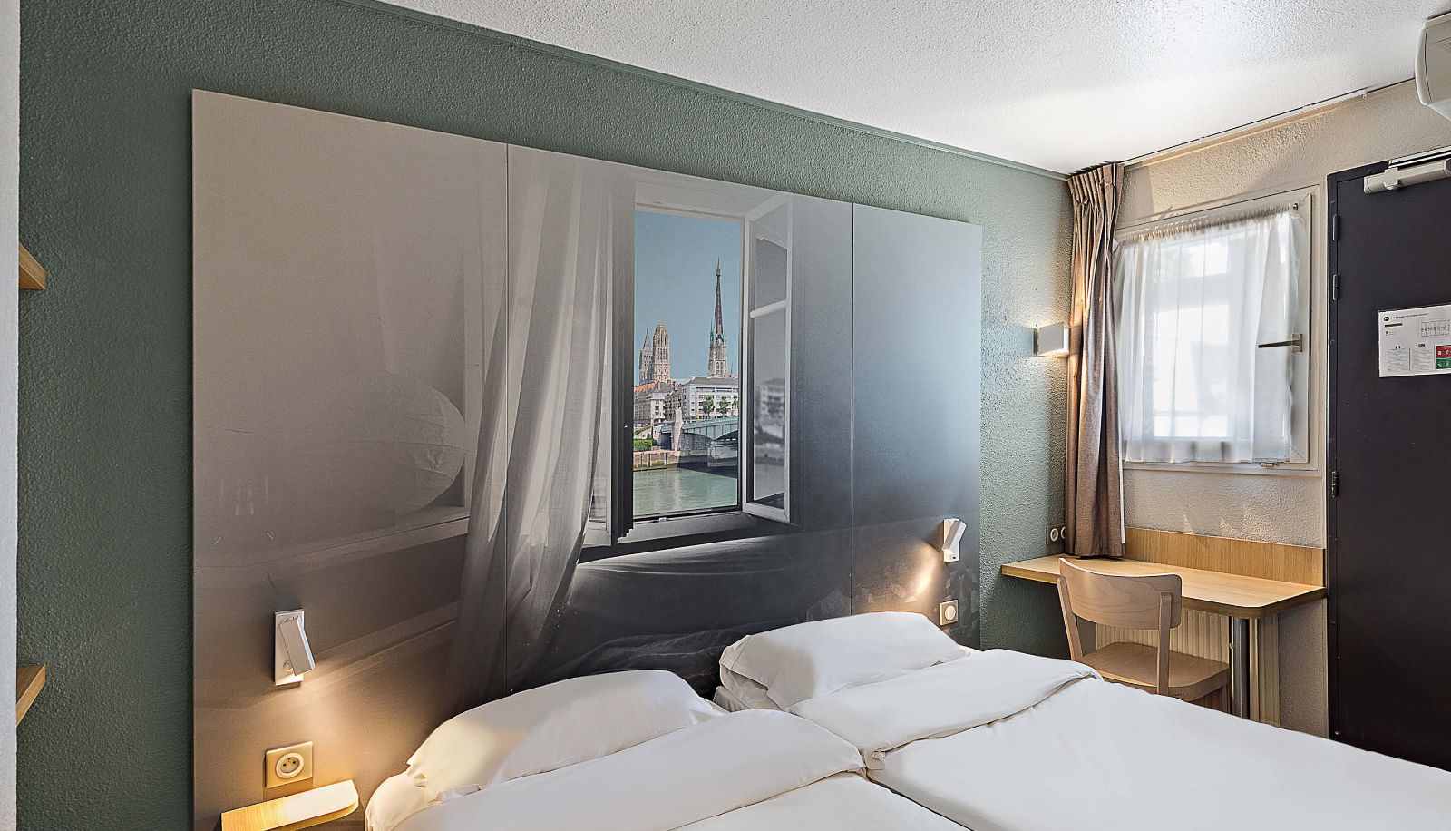 Room - B&B HOTEL Rouen Parc des Expos Zénith