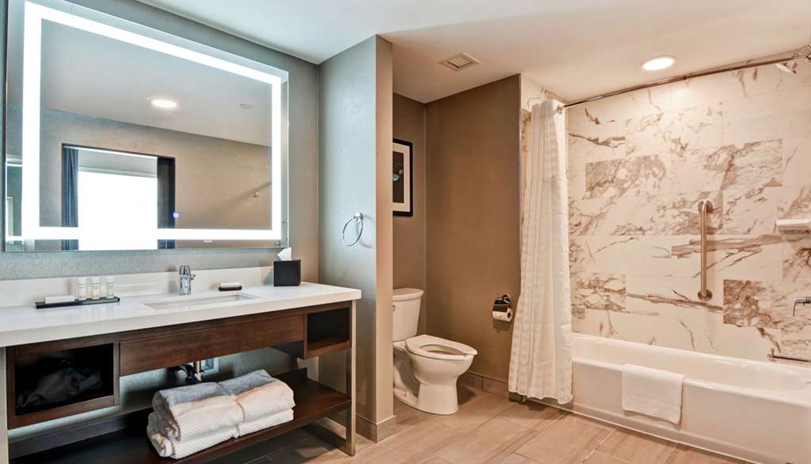 Zimmer - Embassy Suites by Hilton Plainfield Indianapolis Airport