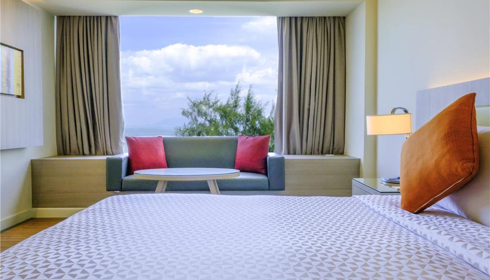 Camera - Mercure Penang Beach