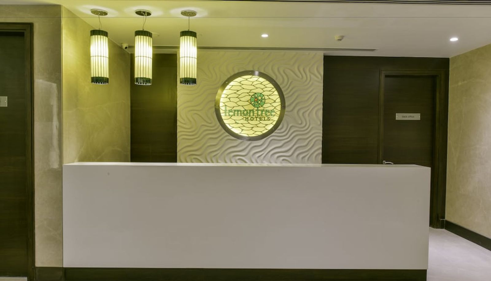 Recepción - LEMON TREE HOTEL JAMMU