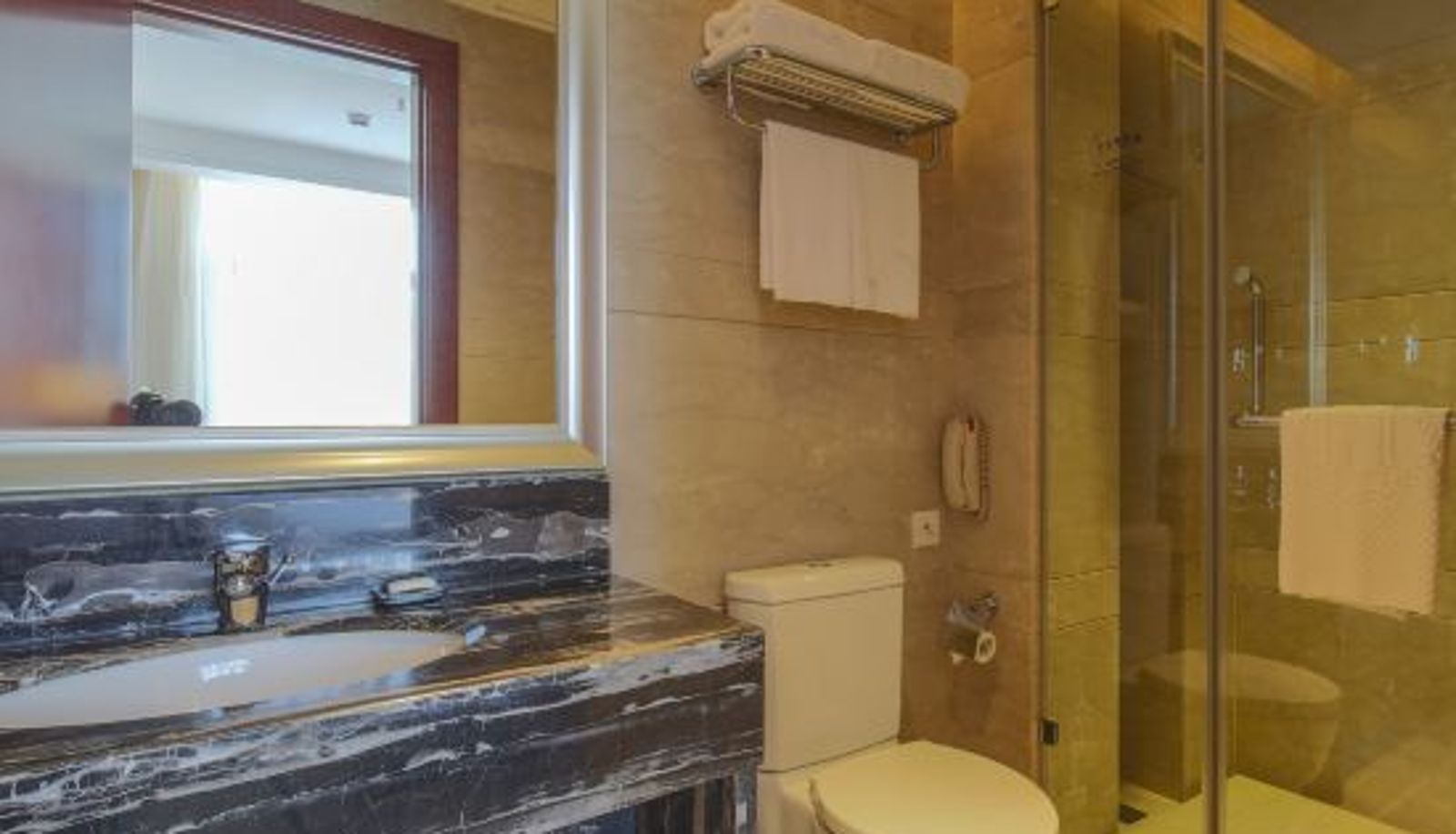 Room - Hualian Hotel
