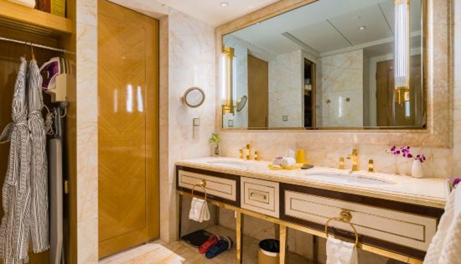 Camera - Hengli International Hotel