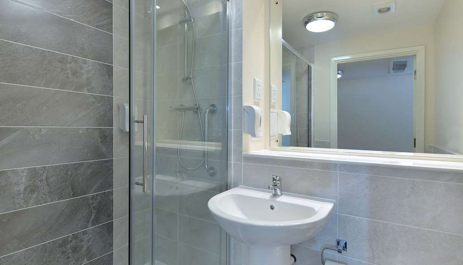 Chambre - TRAVELODGE LONDON ROMFORD THE QUADRANT