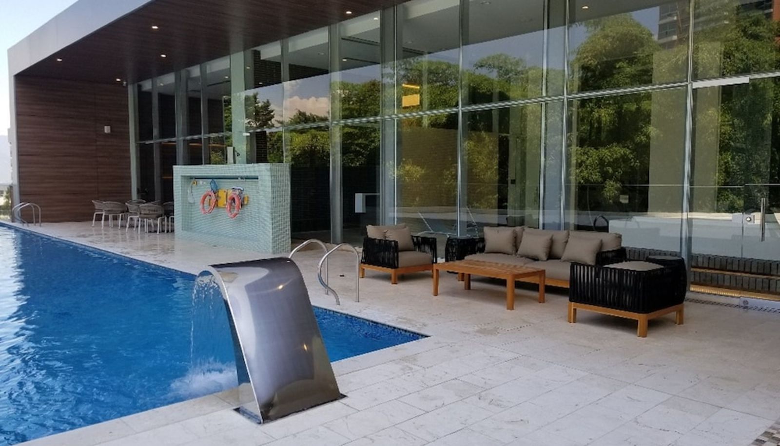 Piscina - ESTELAR La Torre Suites
