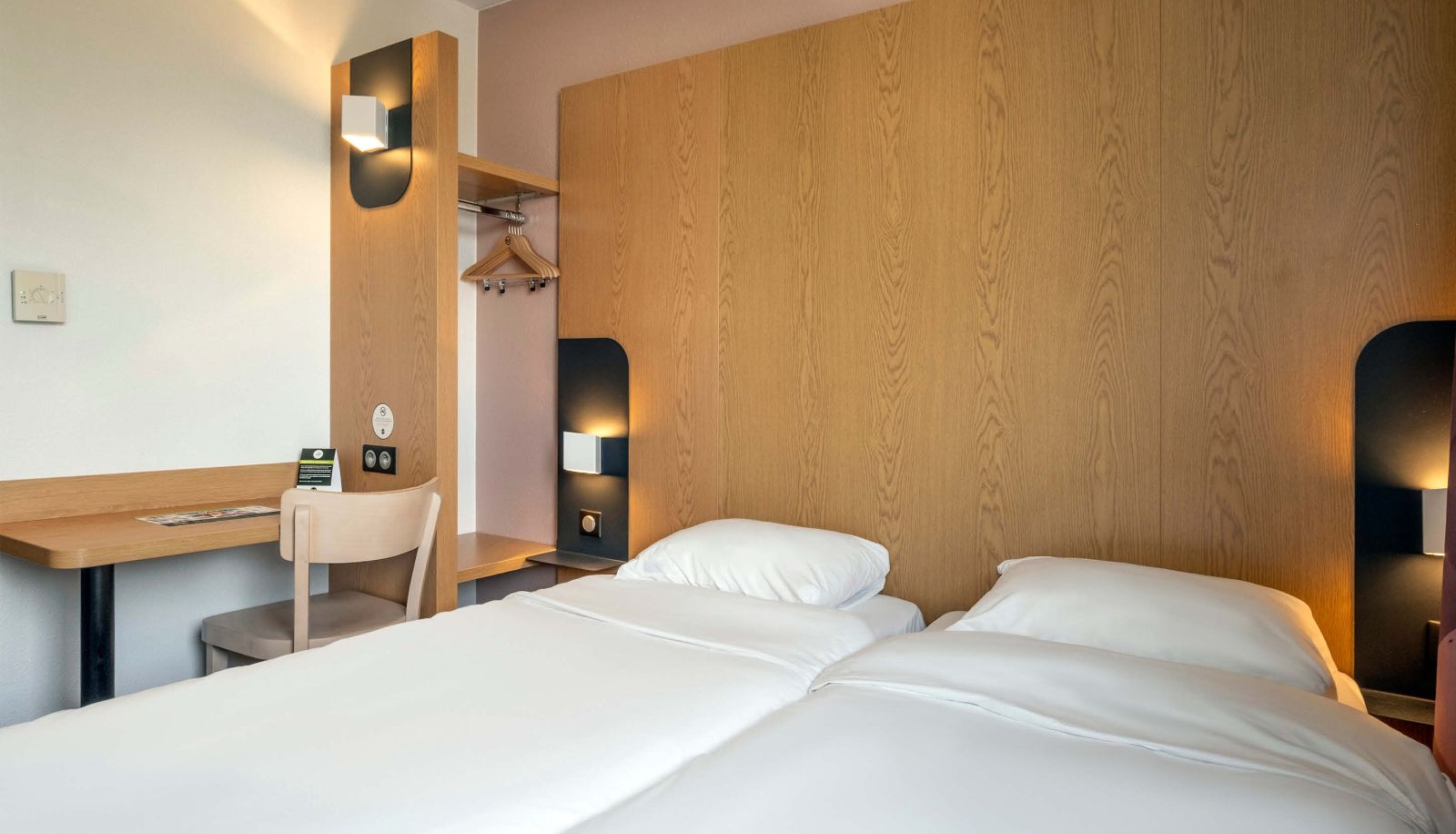 Room - B&B HOTEL Niort Marais Poitevin Est