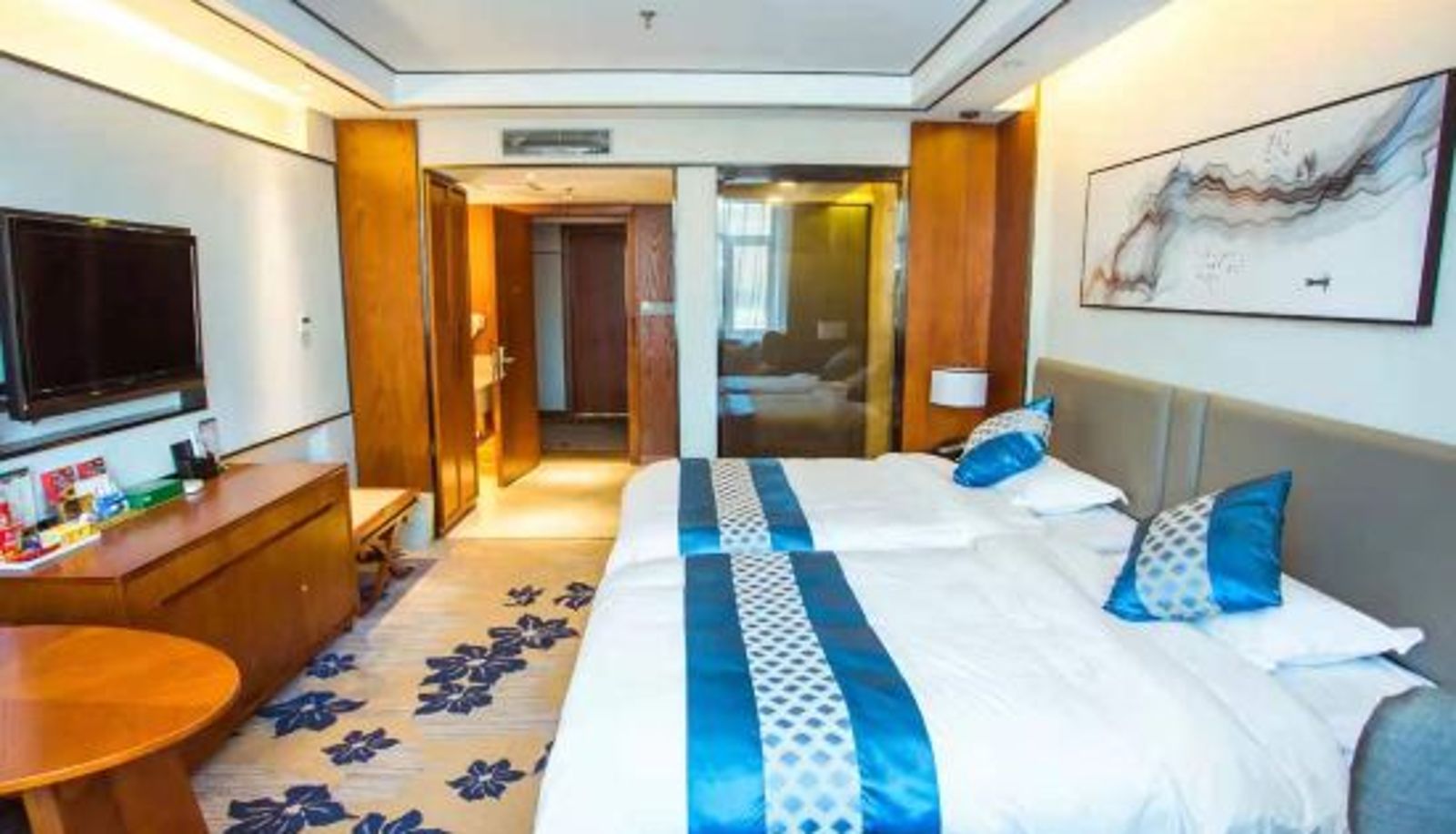 Room - Kunlun Hotel