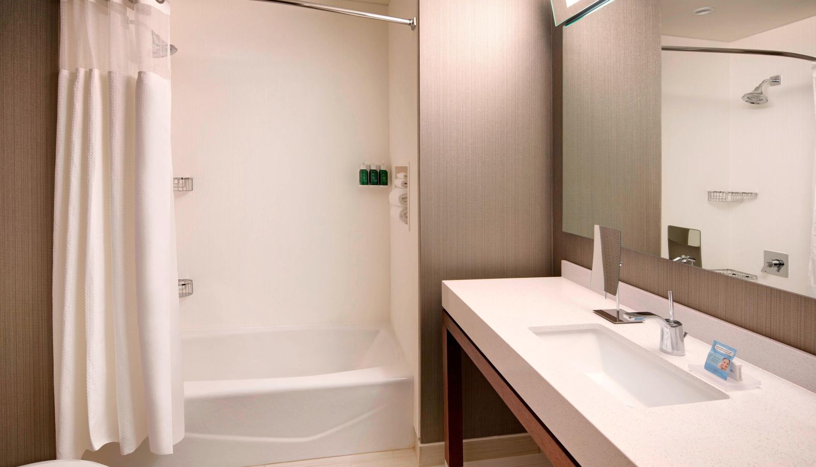 Camera - Courtyard by Marriott Atlanta Vinings Galleria