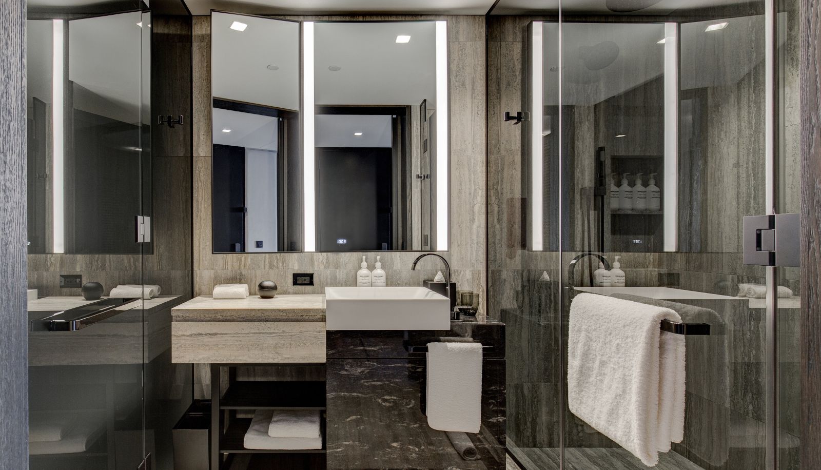 Zimmer - Equinox Hotel Hudson Yards New York City