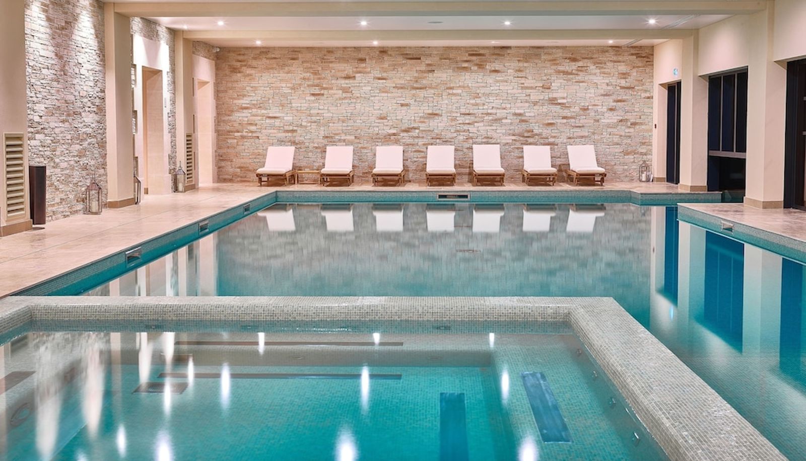 Piscina - Hotel Chais Monnet & Spa