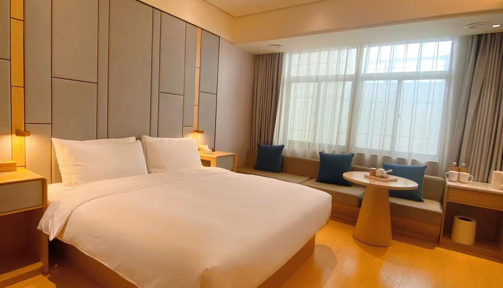Room - All season Xi'an North Railway Station Administration Center Hotel