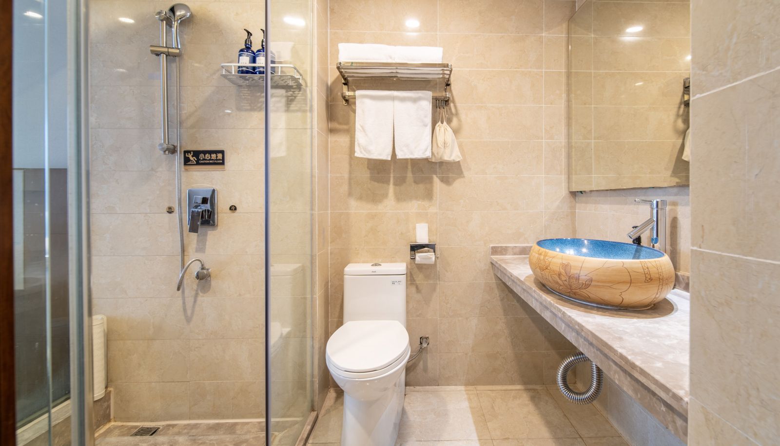Kamer - Xingcheng Luoyang Sports Center Hotel