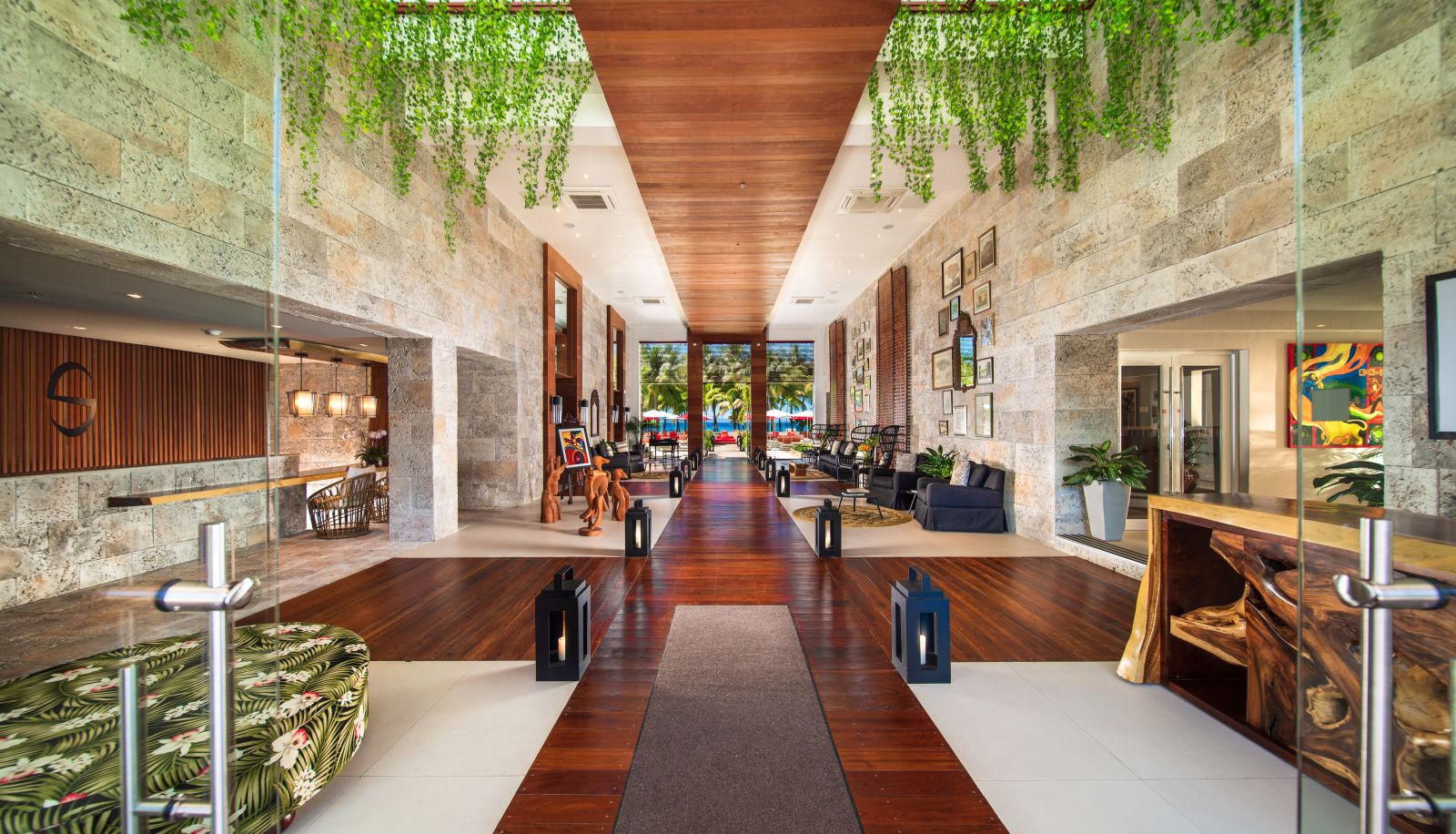 Hall - S Hotel Montego Bay