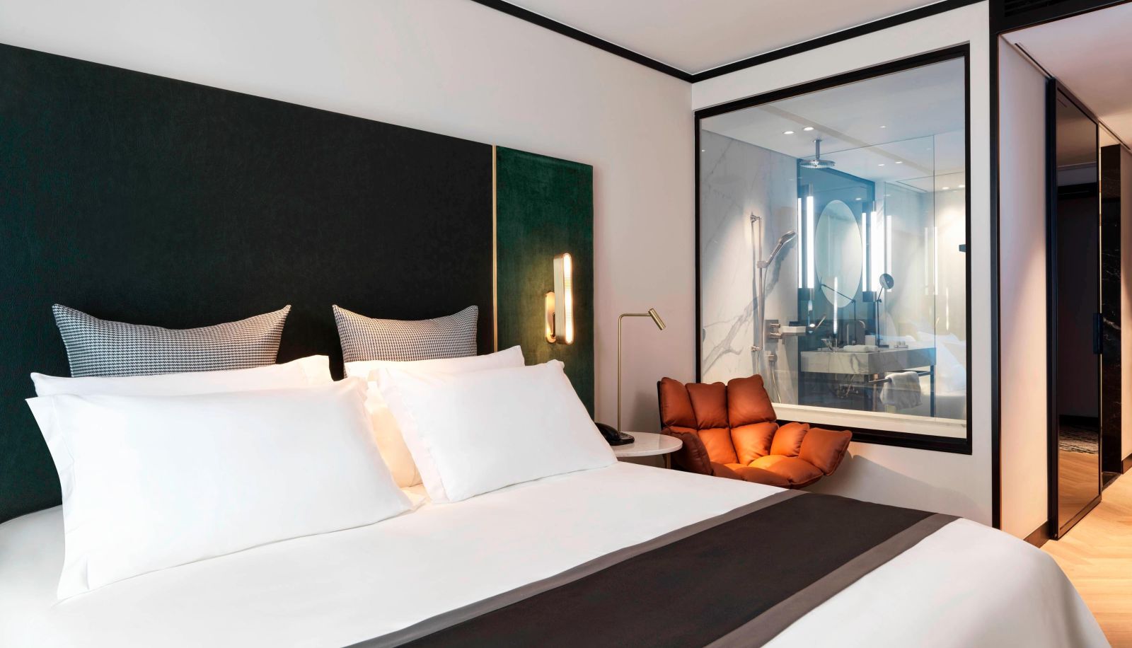 Room - Academias Hotel Autograph Collection