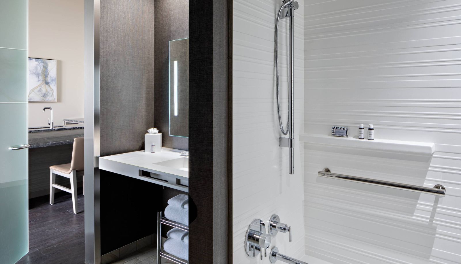 Zimmer - AC Hotels by Marriott Grand Rapids Downtown