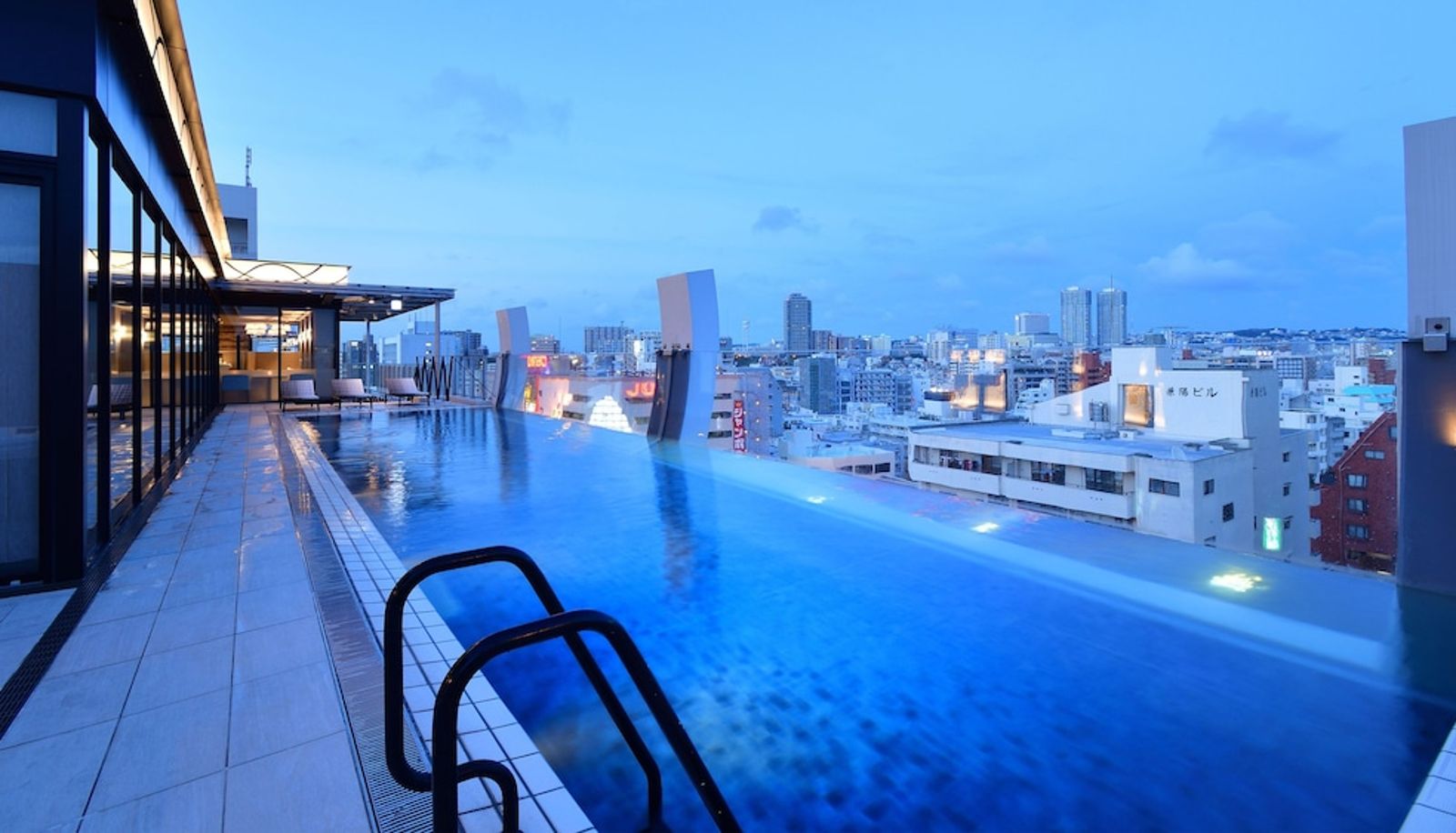 Pool - Hotel AQUA CITTA Naha