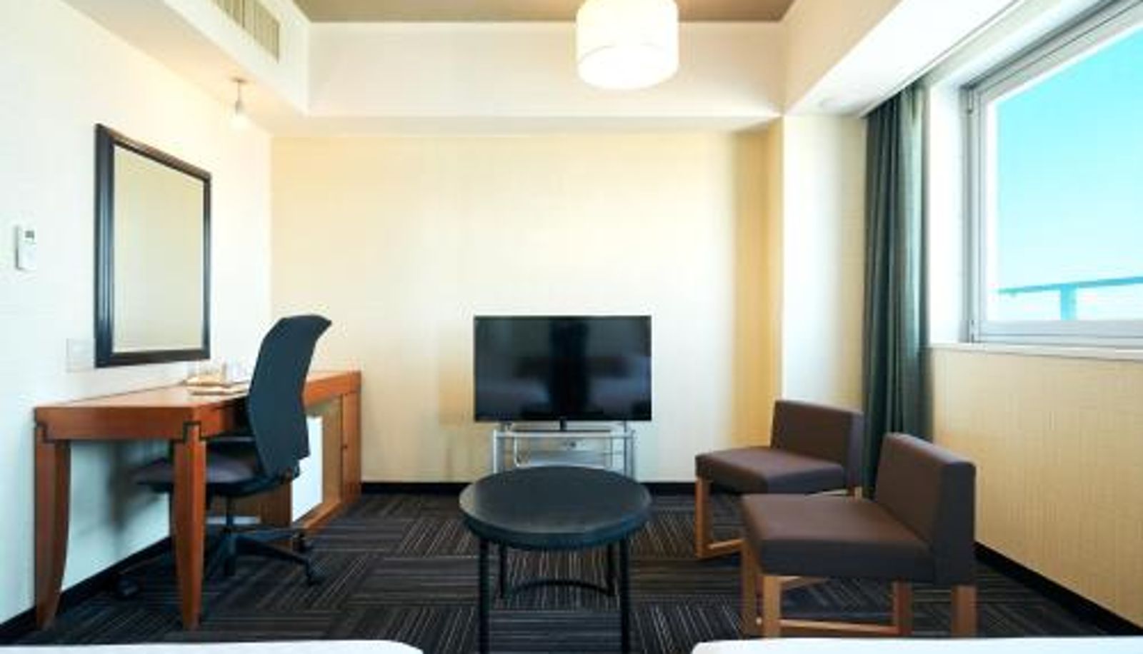 Info - Kanku Izumiotsu Washington Hotel
