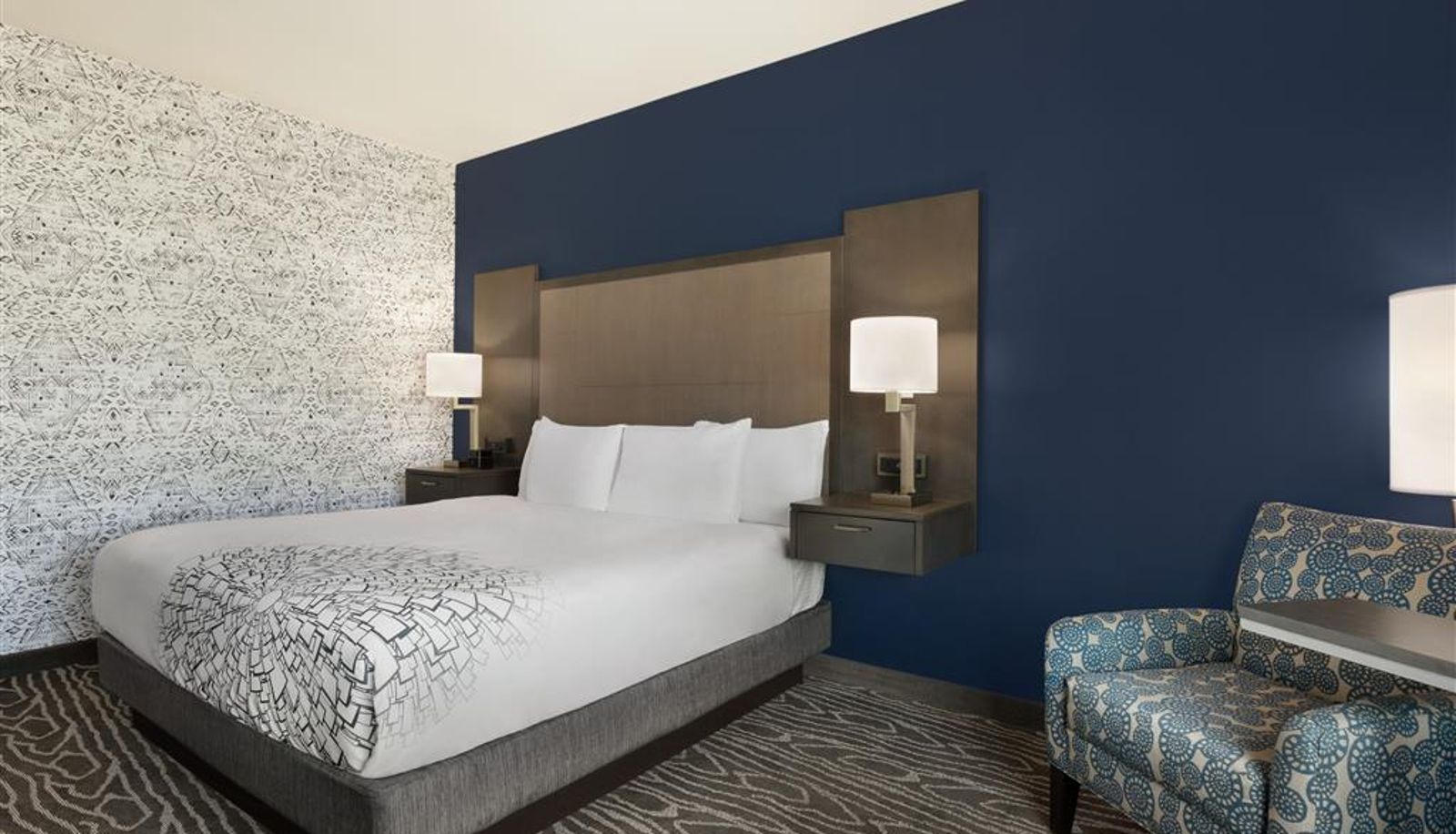Camera - La Quinta Inn & Suites by Wyndham Rock Hill