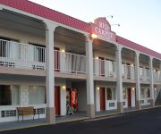 Photo of the hotel Red Carpet Inn