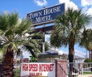 Photo of the hotel Town House Airport Motel