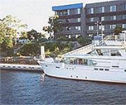 Photo of the hotel Clover Island Inn