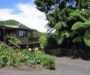 Photo of the hotel Lone Kauri Lodge Karekare