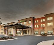 Photo of the hotel Holiday Inn Express & Suites CHARLESTON NE MT PLEASANT US17