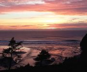 Photo of the hotel Pastel Sunset at Agate Beach by RedAwning