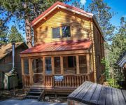 Photo of the hotel Sugar Shack 1530 3 Br home by RedAwning