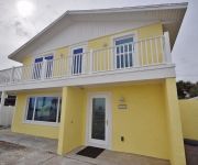 Photo of the hotel Pier Watch 3 Br home by RedAwning