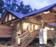 Photo of the hotel Treehouse C 1 Br cabin by RedAwning