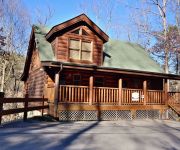 Photo of the hotel Sweet Surrender 1 Br cabin by RedAwning