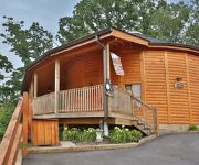 Photo of the hotel Round the Clouds 3 Br cabin by RedAwning