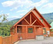 Photo of the hotel Dancing Bear Lodge by RedAwning