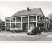 Photo of the hotel The Old Carrabelle Hotel