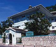 Doctors Cave Beach Hotel